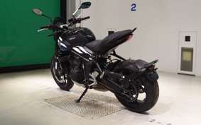 TRIUMPH TRIDENT 660 2025