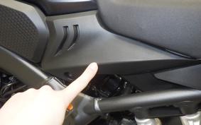 HONDA CB650R 2025 RH17