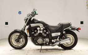 YAMAHA VMAX 2002