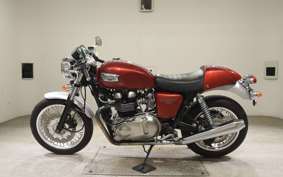 TRIUMPH THRUXTON 900 2004