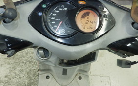 YAMAHA CYGNUS 125 XSR 2 2004 SE44J