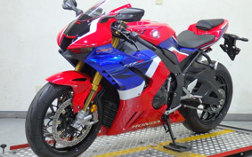 HONDA CBR1000RR-R FB SP 1990 SC82