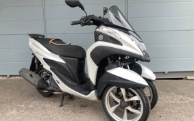 YAMAHA TRICITY 125 SE82J