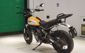 DUCATI SCRAMBLER CLASSIC 2015