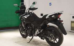SUZUKI Vｽﾄﾛｰﾑ250A 2003
