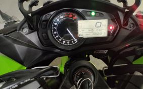 KAWASAKI NINJA 1000 2015 ZXT00G