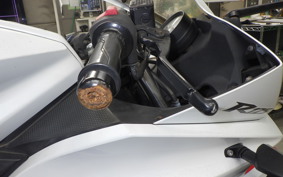 YAMAHA YZF-R125 2023