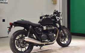 TRIUMPH STREET TWIN 2016