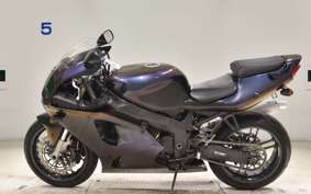 KAWASAKI NINJA ZX-7R 2000