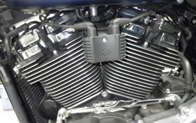 HARLEY FLBS 1870 2018