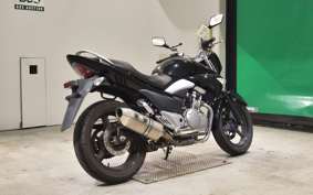 SUZUKI GSR250 2024