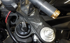 YAMAHA YZF-R1 2011
