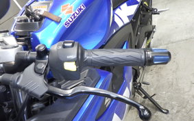 SUZUKI GSX-R125 2000 DL33B