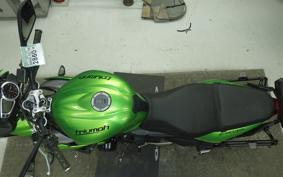 TRIUMPH STREET TRIPLE 85 2013