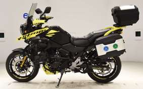 SUZUKI Vｽﾄﾛｰﾑ250