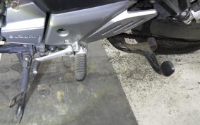 SUZUKI GSR250