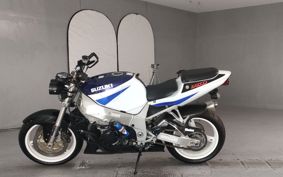 SUZUKI GSX-R750 BD111