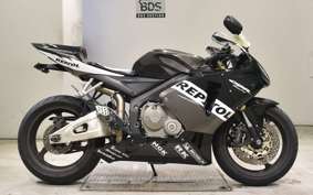 HONDA CBR600RR GEN 2 2005 PC37