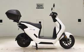 HONDA EM1 e: 2018 EF16