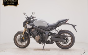 HONDA CB650R E-Clutch 2026 RH17