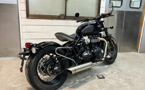 TRIUMPH BONNEVILLE BO BAR 1200 2024 D2BH26