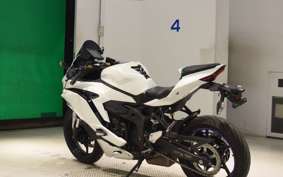 KAWASAKI ZX-25R ZX250E