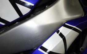 YAMAHA YZF-R1 2001