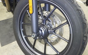 TRIUMPH STREET TWIN 2018