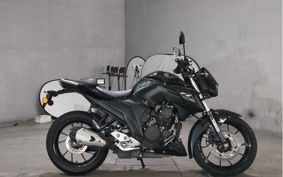 YAMAHA FZ25 RG69