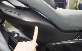 YAMAHA T-MAX 560 T 2025 SJ21J