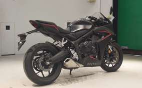 HONDA CBR650R E-Clutch 2025 RH17