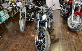 HARLEY FXBR 2023 YEZ