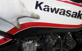 KAWASAKI GPZ400 2025