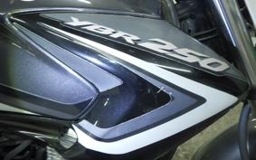 YAMAHA YBR250