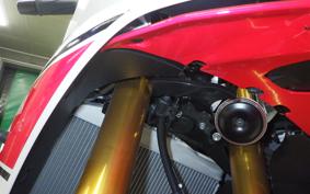 YAMAHA YZF-R7 2023