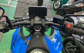 SUZUKI GSX-8S EM1AA