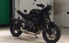 TRIUMPH TRIDENT 660 2021
