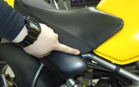 DUCATI MONSTER 400 2001