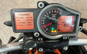 KTM 1290 SUPER DUKE R 2015 V3940
