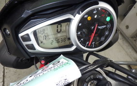 TRIUMPH STREET TRIPLE 85 2016