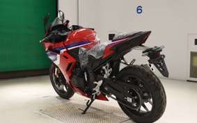 HONDA CBR400R E-Clutch 2026 NC65