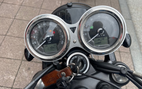 TRIUMPH BONNEVILLE T100 2020 DAD70G