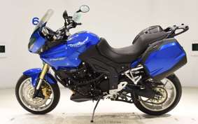 TRIUMPH TIGER 1050