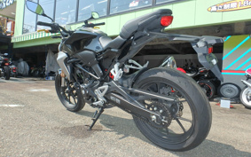 HONDA CB250R MC52