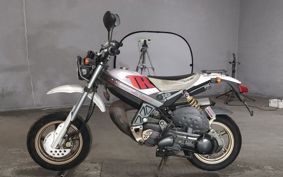 SUZUKI STREET MAGIC CF12A
