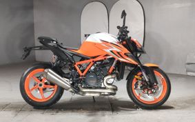 KTM 1290 SUPER DUKE R V3940