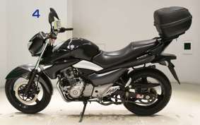 SUZUKI GSR250 2023