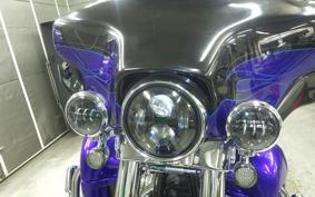 HARLEY FLHTCUSE1800CV0 2011