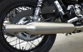 TRIUMPH BONNEVILLE T100 2023