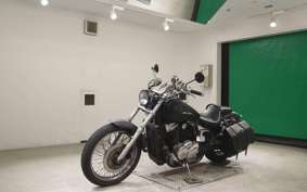 HONDA SHADOW 400 SLASHER 2000 NC40